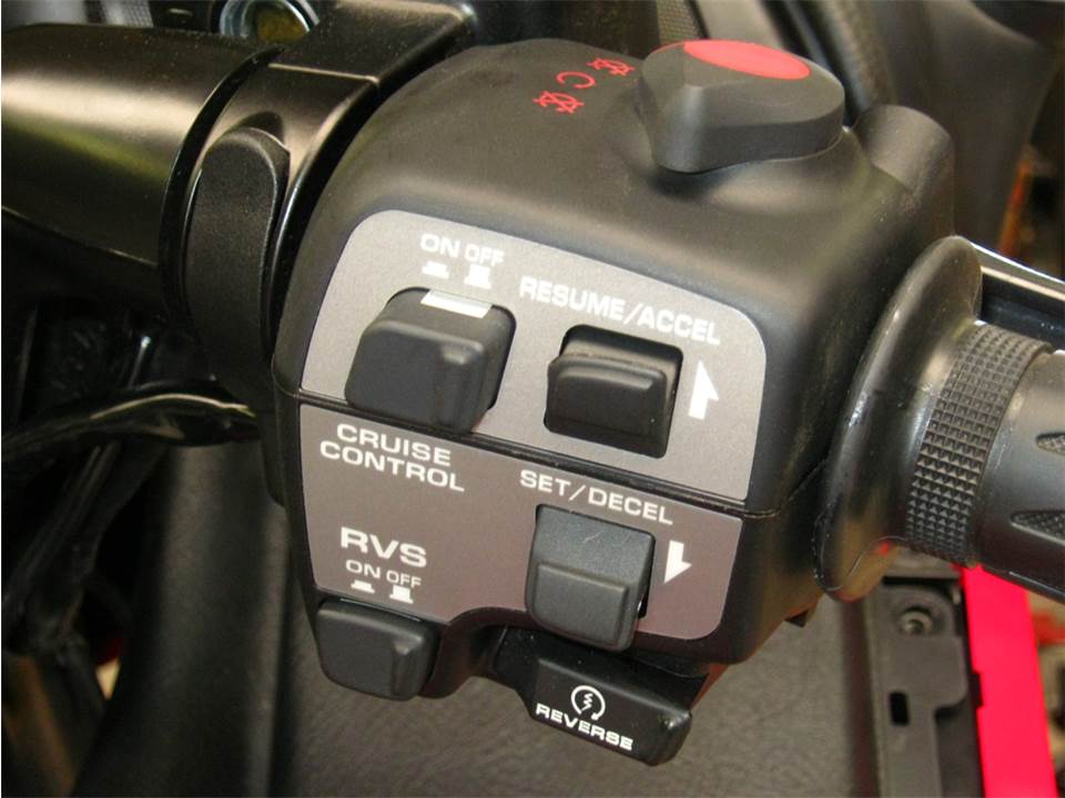 Cruise Control for Honda Gold Wing GL1800 F6B (Bagger) from 2013 servo
